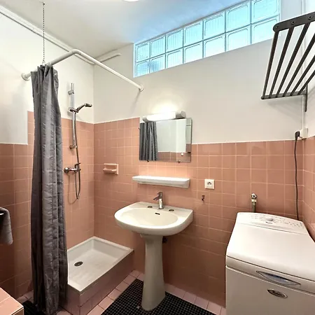 Hyeber Pour 2 Personnes Avec Vue Panoramique, Sur Le Port D'hyeres Lejlighed