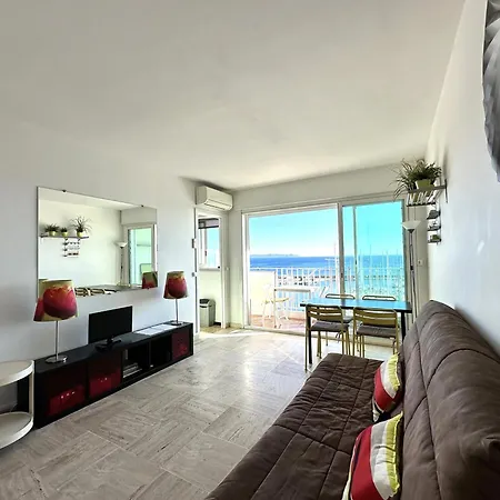 Hyeber Pour 2 Personnes Avec Vue Panoramique, Sur Le Port D'hyeres