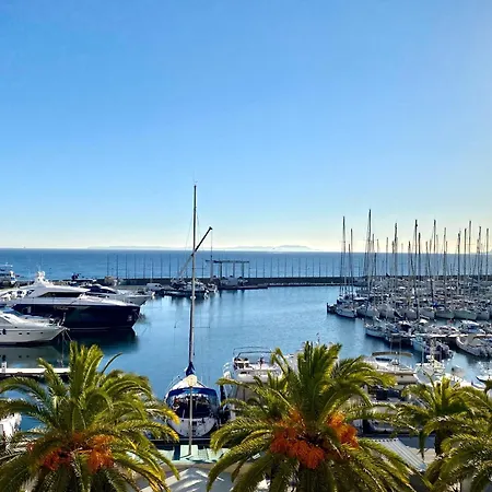 Hyeber Pour 2 Personnes Avec Vue Panoramique, Sur Le Port D'hyeres * Hyeres